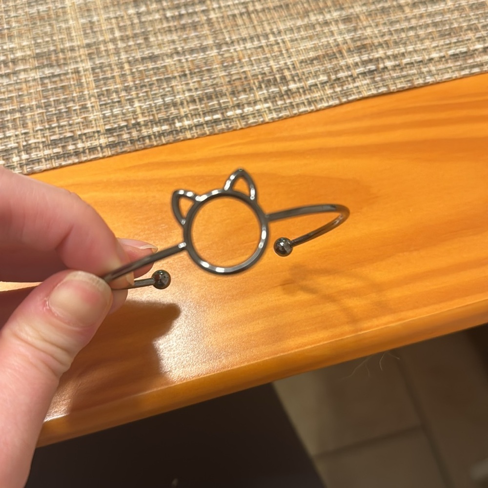 Cat Brackets - Picture 6 of 7